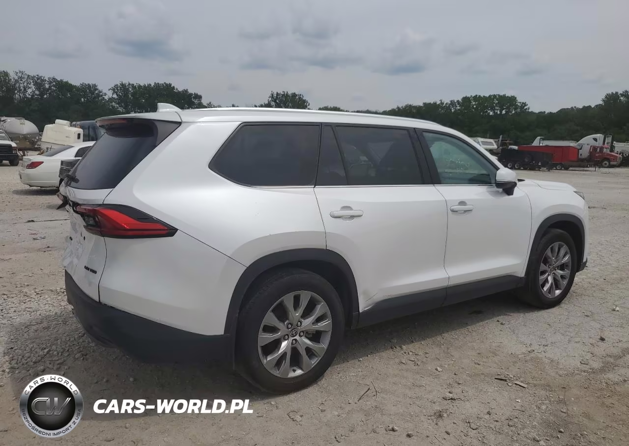 2024 Toyota Grand Highlander Xle VIN:5TDAAAB59RS010004 - 3