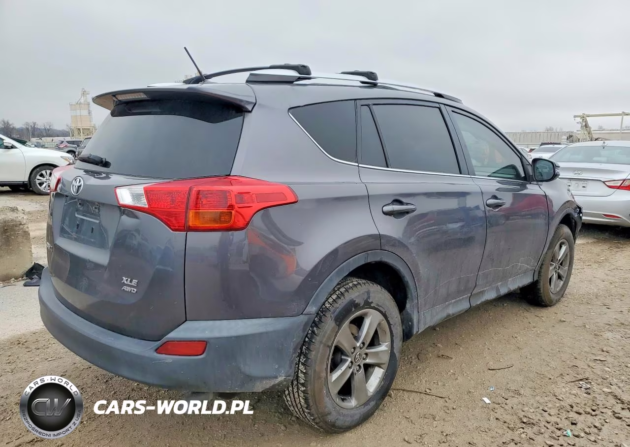 2015 Toyota Rav4 Xle VIN:JTMRFREV4FJ038090 - 3