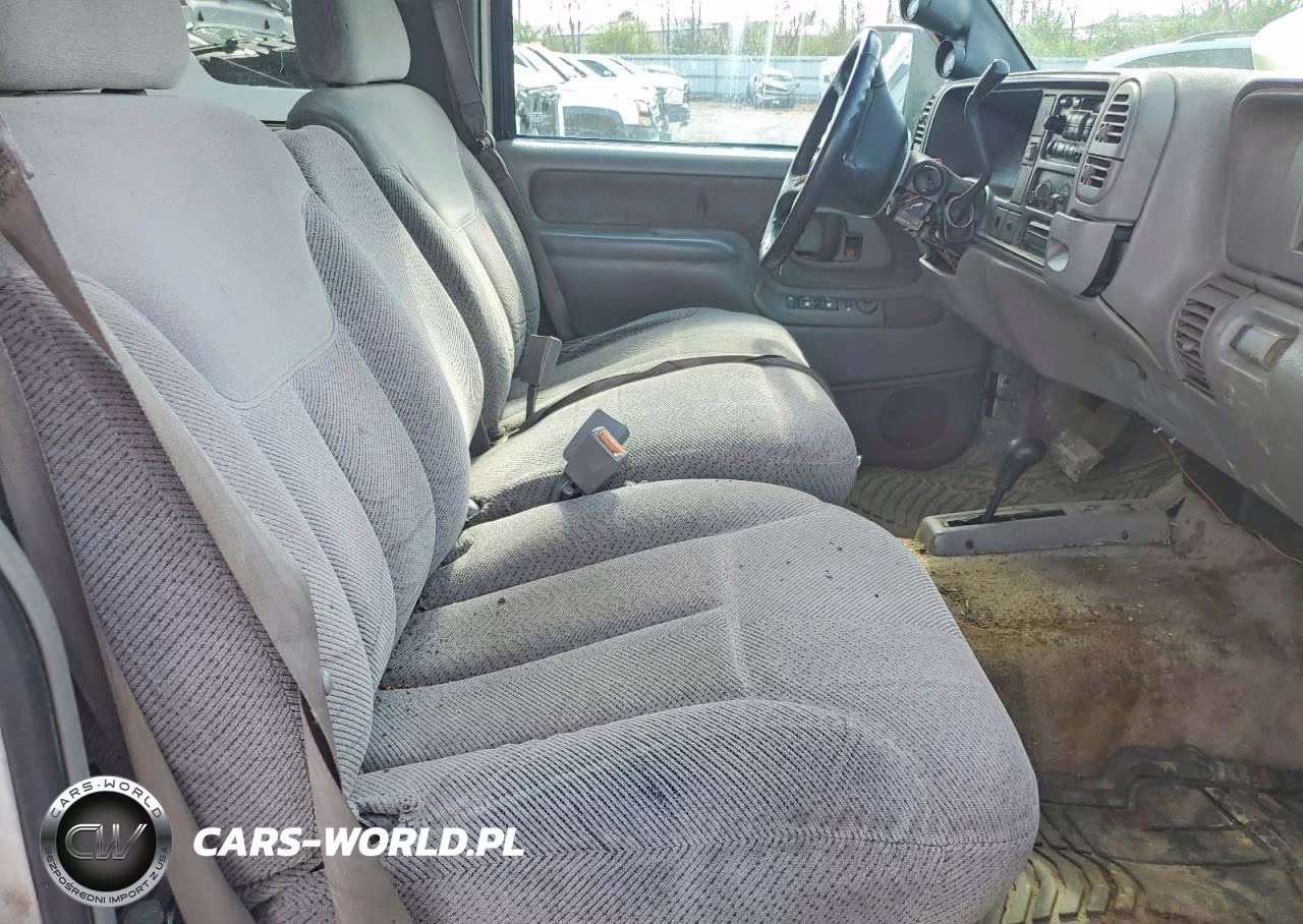 1999 Chevrolet 3500 VIN:1GCHK33F1XF065302 - 11