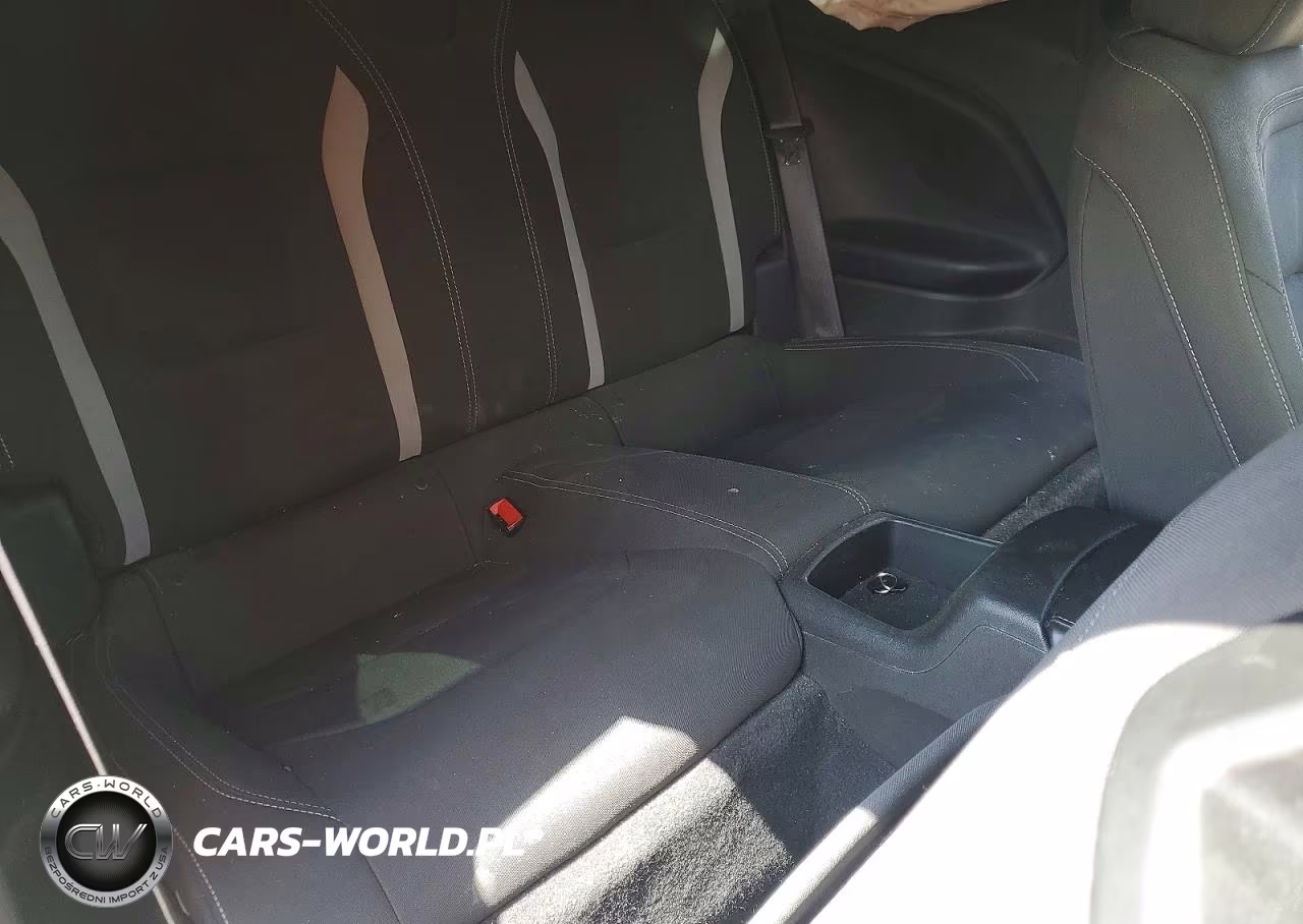 2018 Chevrolet Camaro 1Ls VIN:1G1FB1RX7J0147100 - 10