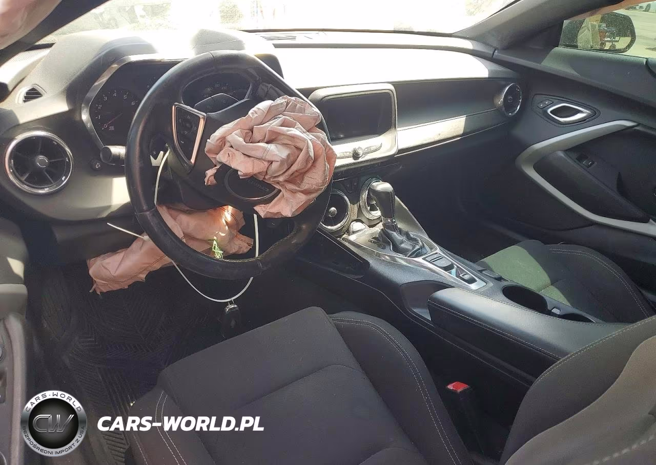 2018 Chevrolet Camaro 1Ls VIN:1G1FB1RX7J0147100 - 8