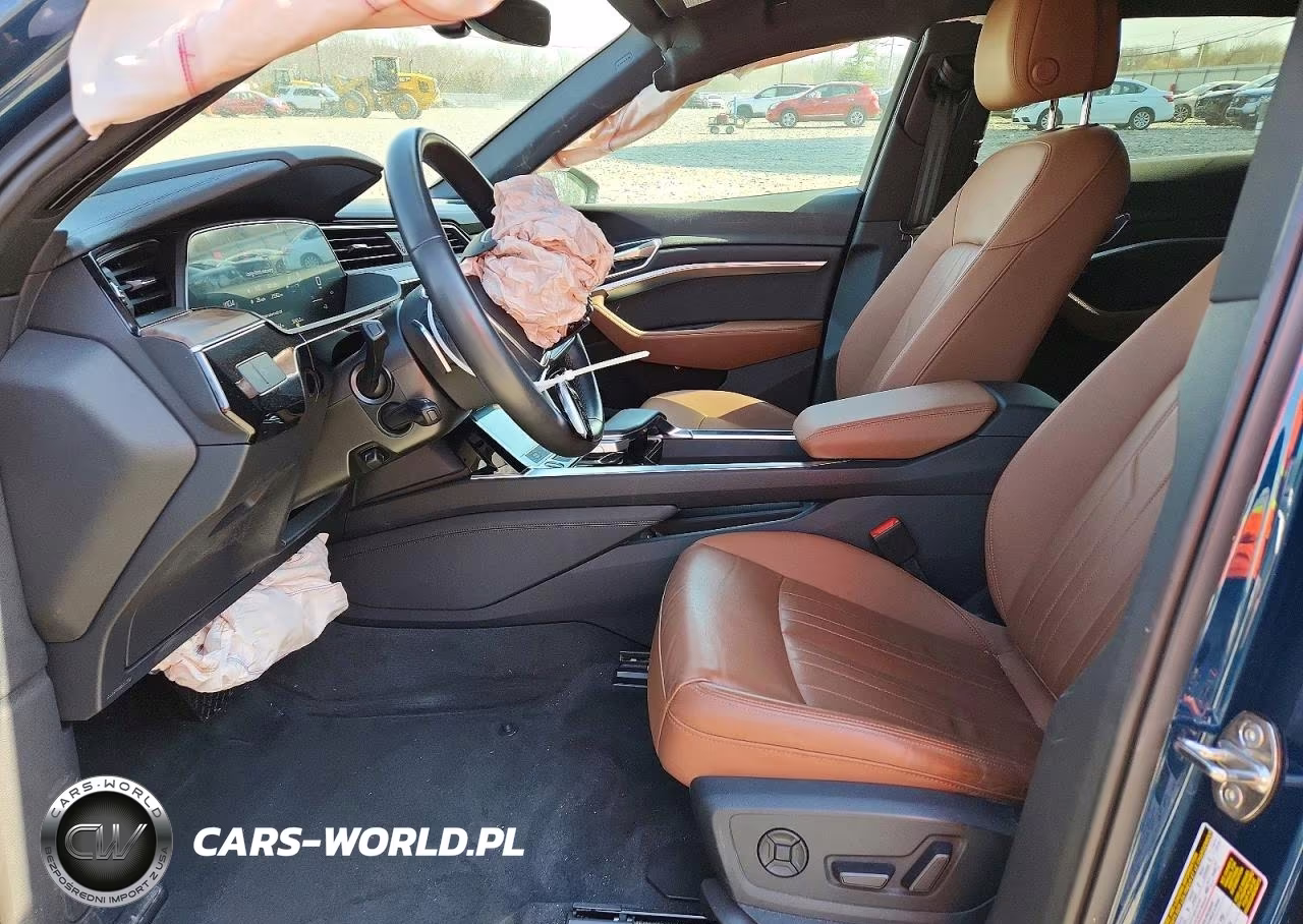 2023 Audi E-Tron Premium VIN:WA1AAAGE3PB019627 - 7