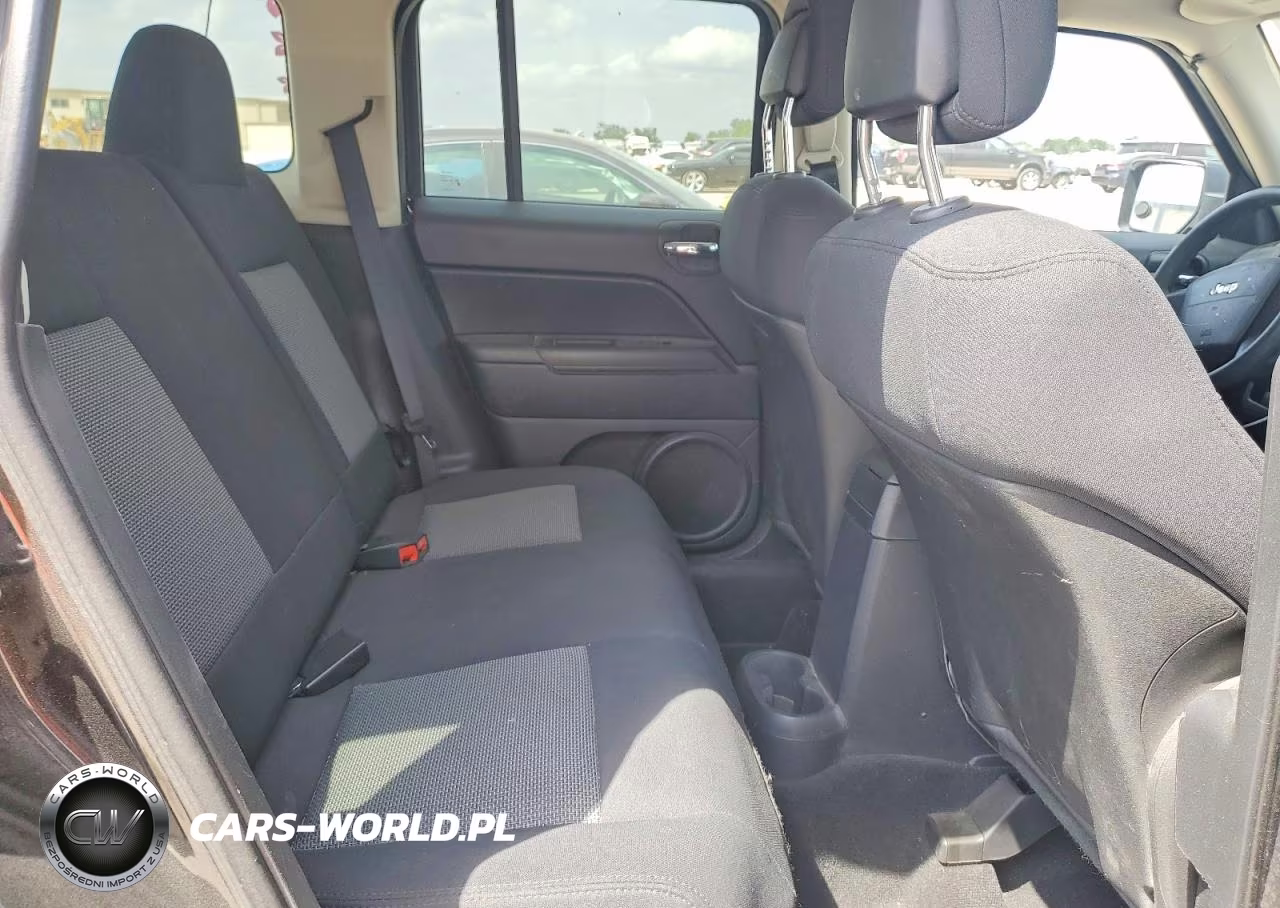2010 Jeep Patriot Sport VIN:1J4NT2GA9AD523710 - 11
