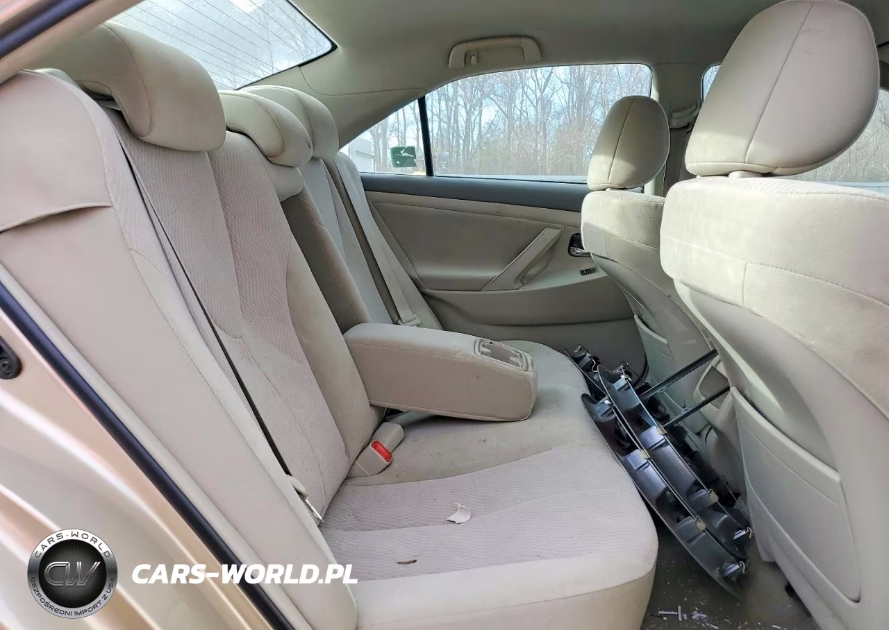 2011 Toyota Camry VIN:4T1BF3EK1BU738206 - 10