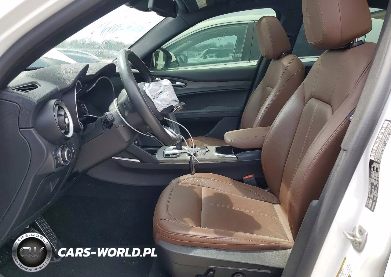 2022 Alfa Romeo Stelvio Ti VIN:ZASPAKBN6N7D33812 - 7