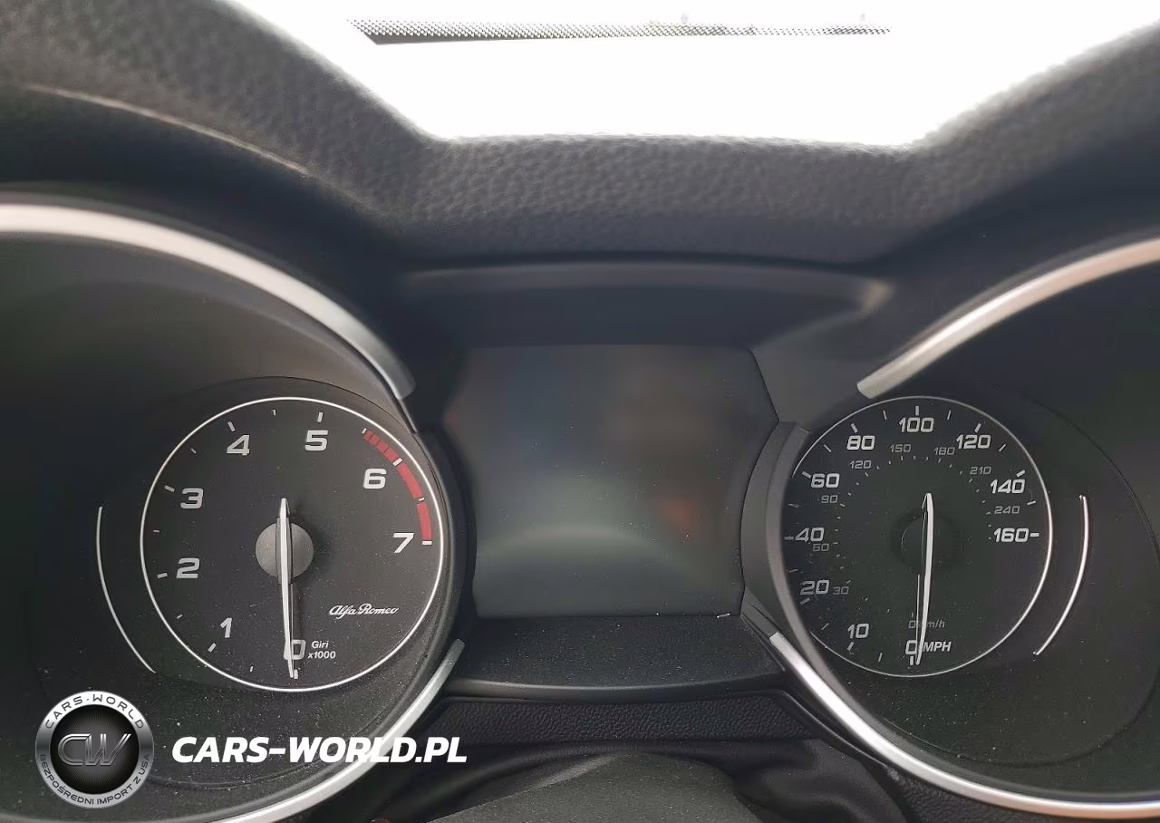 2022 Alfa Romeo Stelvio Ti VIN:ZASPAKBN6N7D33812 - 9