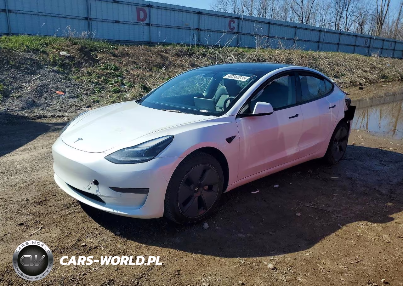 2022 Tesla Model 3 – zdjęcie 1 z 12