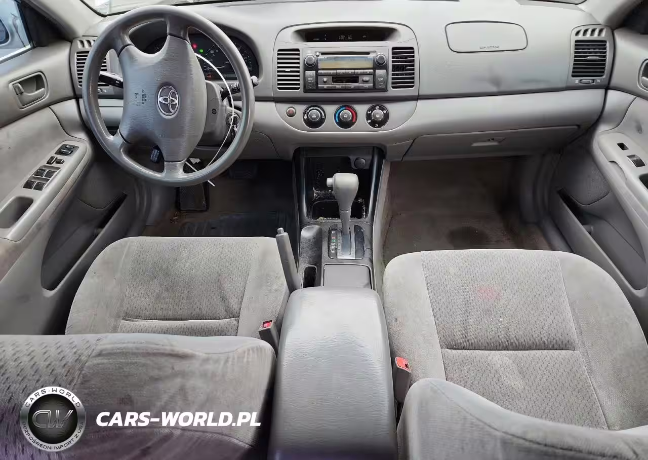 2003 Toyota Camry Le VIN:JTDBE32K130150200 - 8