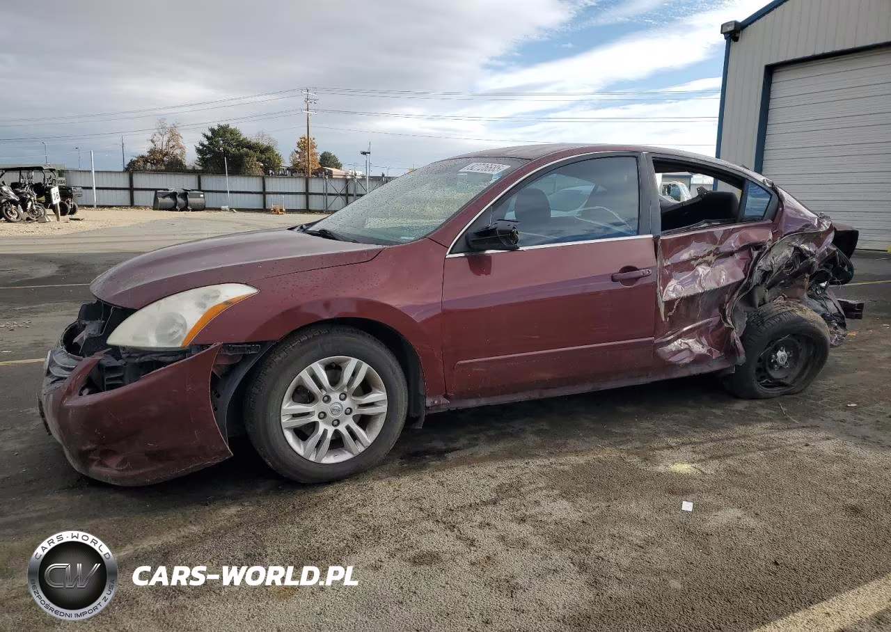 2012 Nissan Altima Base