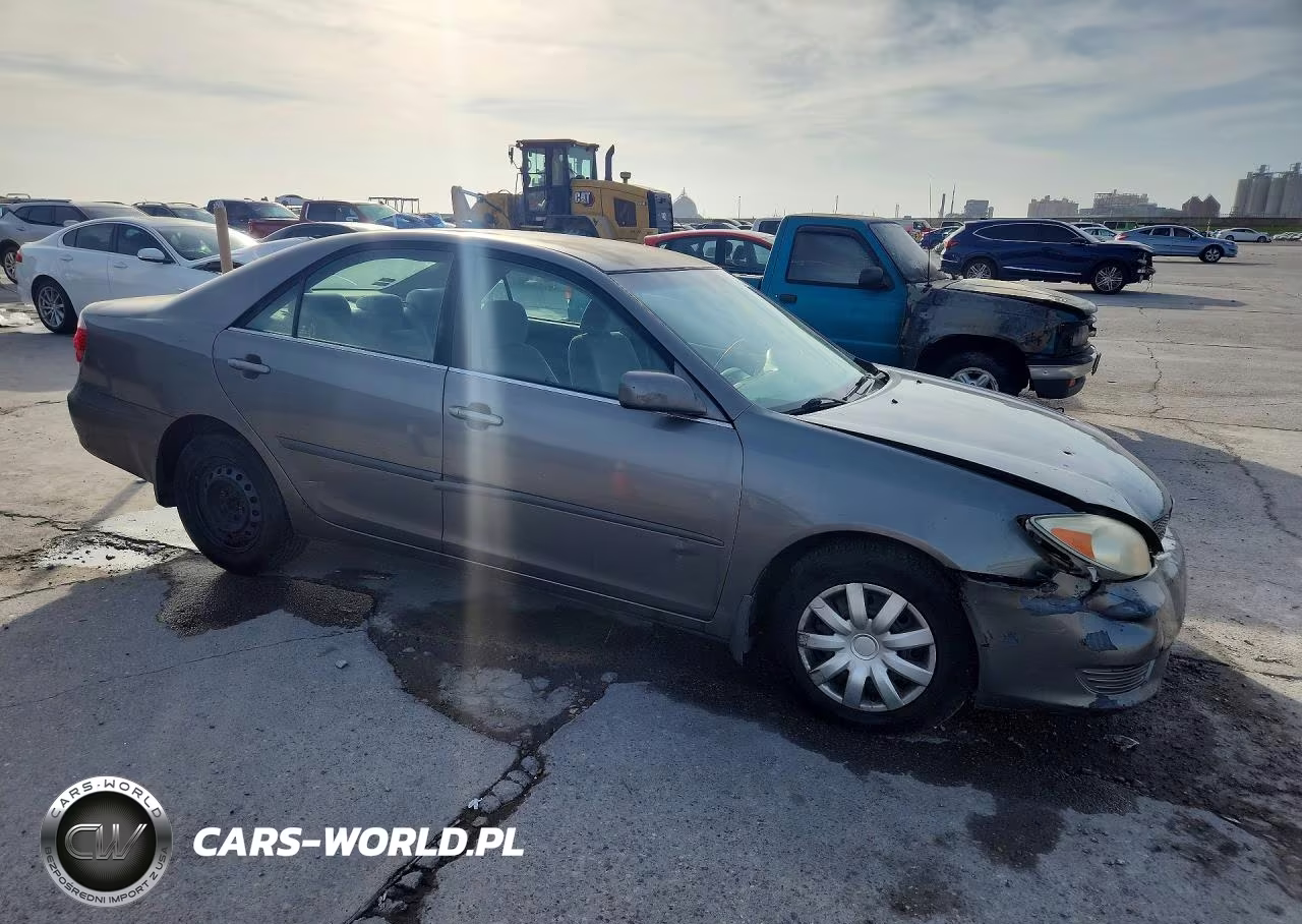 2006 Toyota Camry Le VIN:4T1BE32K16U661740 - 4
