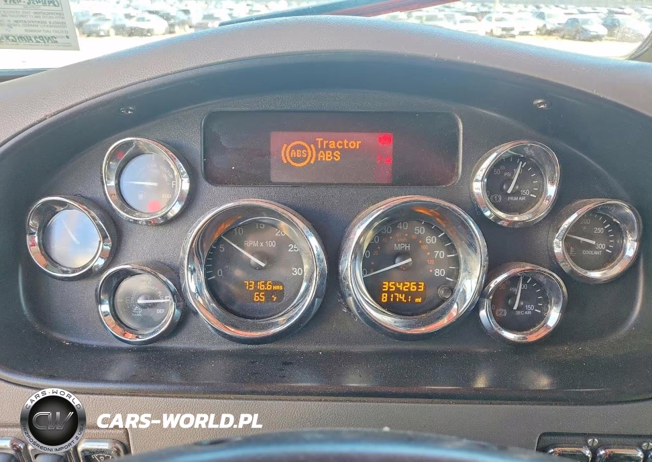 2012 Peterbilt 337 VIN:2NP2HM6X4CM149668 - 8