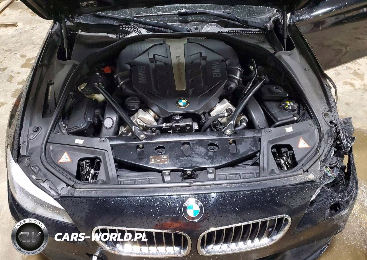 2013 BMW 550 Xi VIN:WBAFU9C59DDY72201 - 11