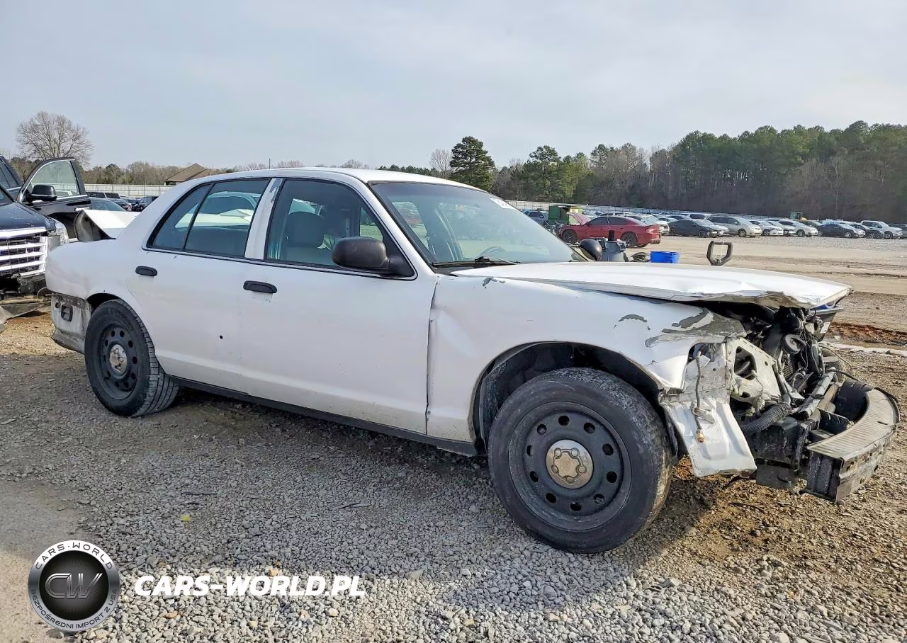 2009 Ford Crown Victoria Police Interceptor VIN:2FAHP71V59X110290 - 4
