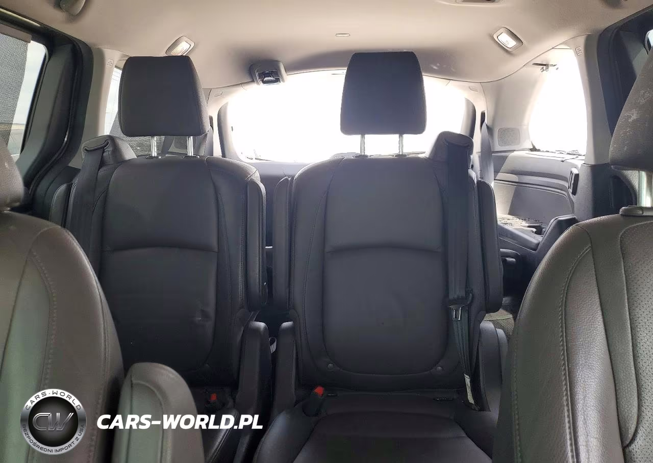 2018 Honda Odyssey Elite VIN:5FNRL6H93JB049197 - 10
