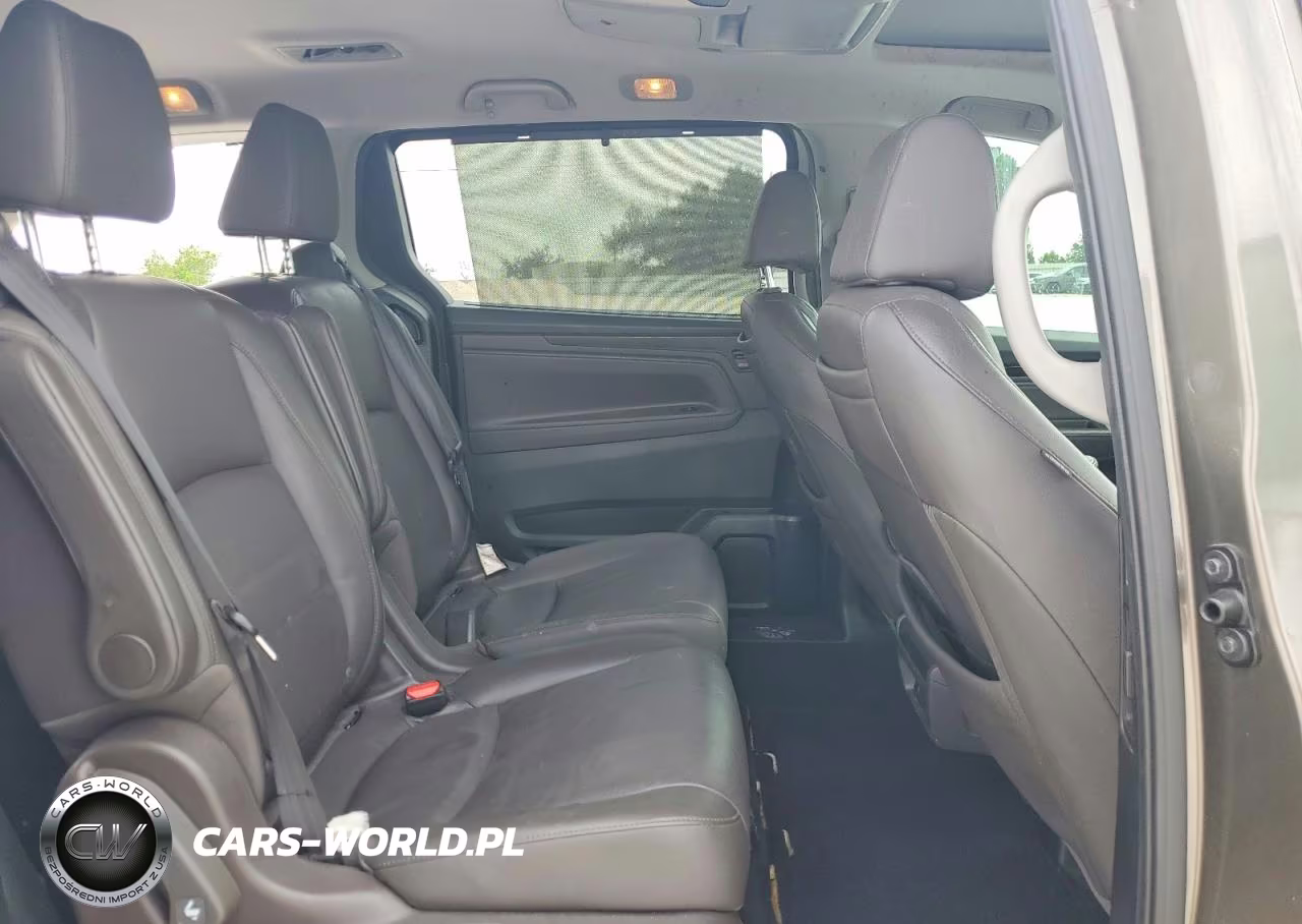 2018 Honda Odyssey Elite VIN:5FNRL6H93JB049197 - 11
