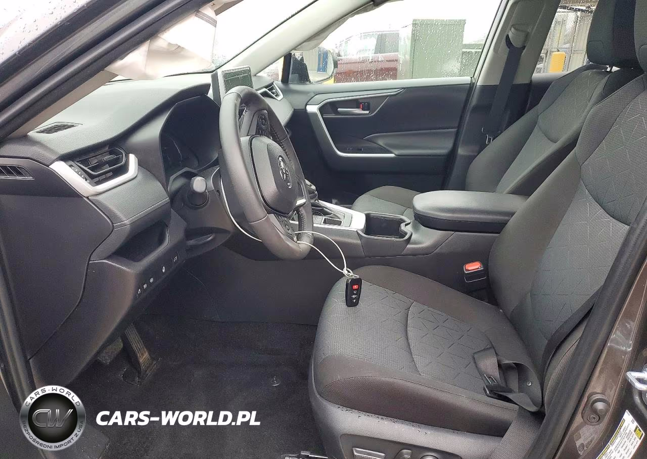 2025 Toyota Rav4 Xle VIN:2T3P1RFV1SC531372 - 7