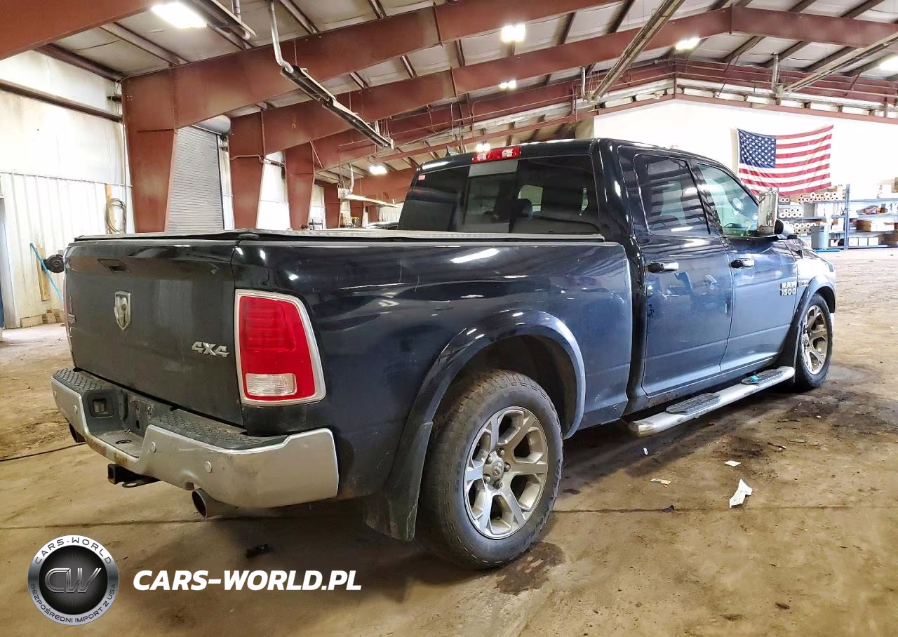 2014 Ram 1500 Laramie VIN:1C6RR7VM3ES100212 - 3