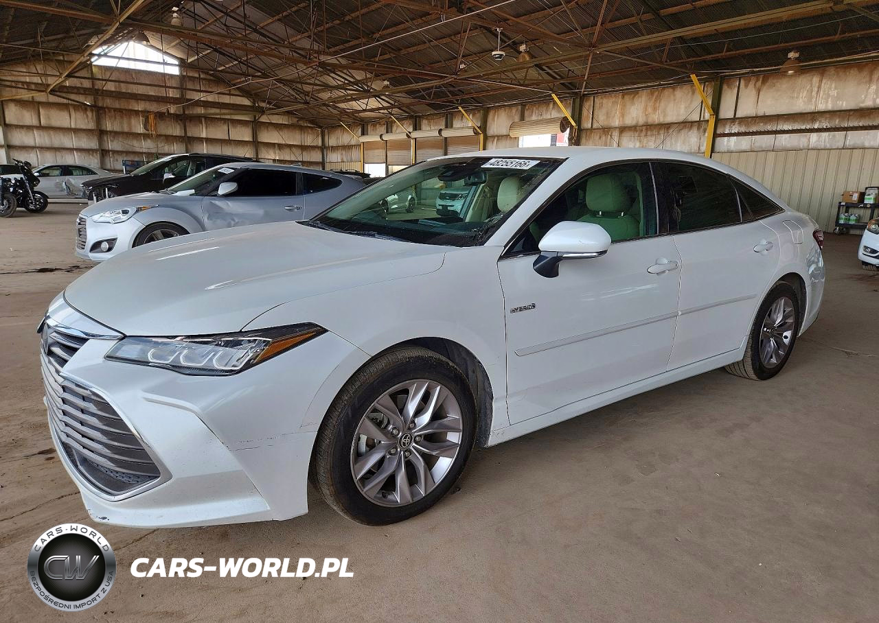 2020 Toyota Avalon Hybrid Xle