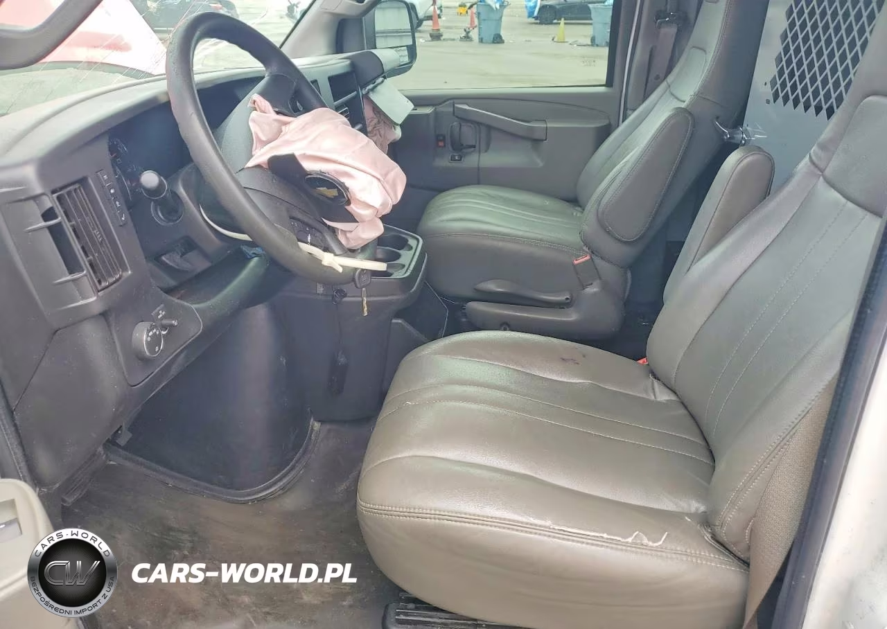 2019 Chevrolet Express 2500 Cargo Utility - Service Van VIN:1GCWGAFG1K1367857 - 7