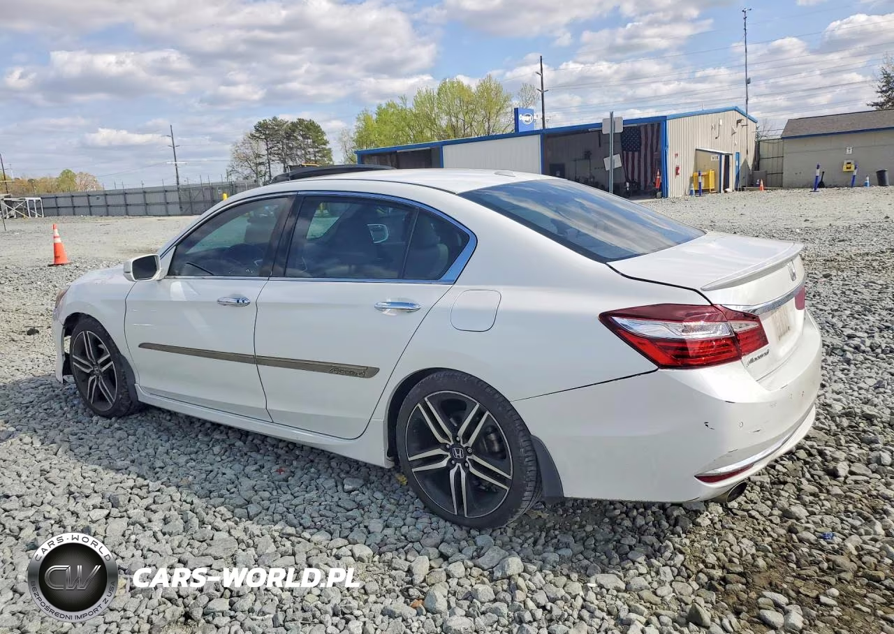 2017 Honda Accord Touring VIN:1HGCR3F97HA012258 - 2