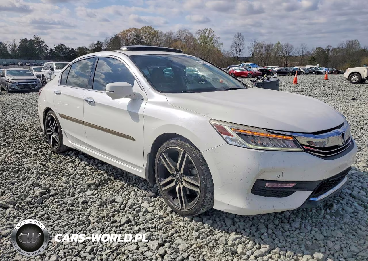 2017 Honda Accord Touring VIN:1HGCR3F97HA012258 - 4