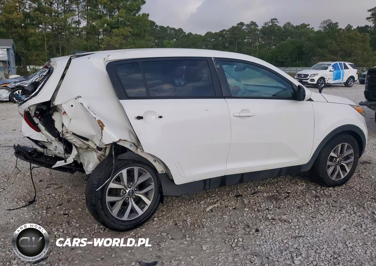 2014 Kia Sportage Lx VIN:KNDPB3AC4E7664352 - 3