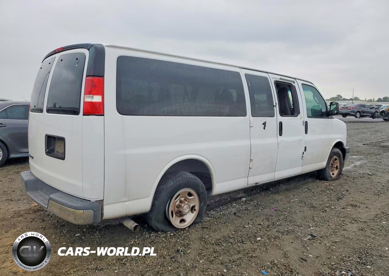 2018 Chevrolet Express G3500 Lt VIN:1GAZGPFG3J1310051 - 3