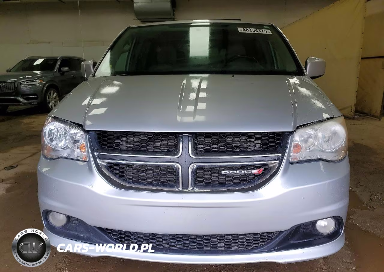 2011 Dodge Grand Caravan Crew VIN:2D4RN5DG7BR648718 - 5