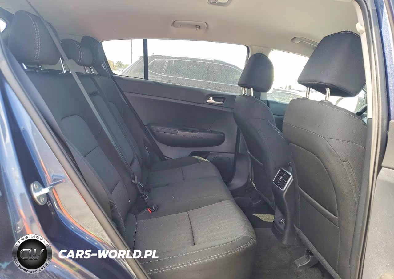 2021 Kia Sportage Lx VIN:KNDPM3AC8M7931369 - 11