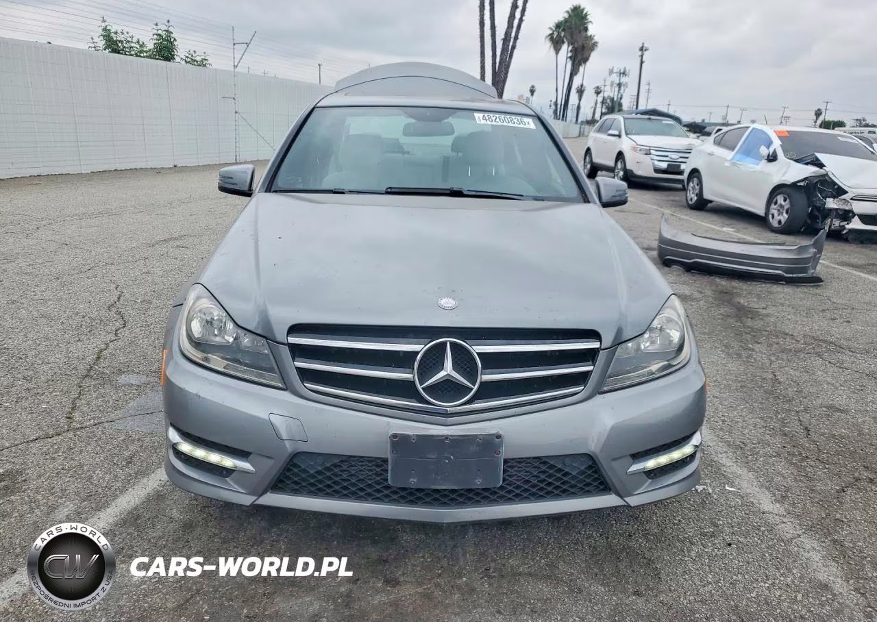2014 Mercedes-Benz C 250 VIN:WDDGF4HB2ER306555 - 5