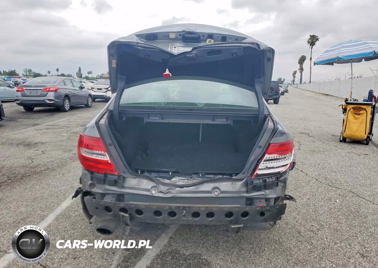 2014 Mercedes-Benz C 250 VIN:WDDGF4HB2ER306555 - 6