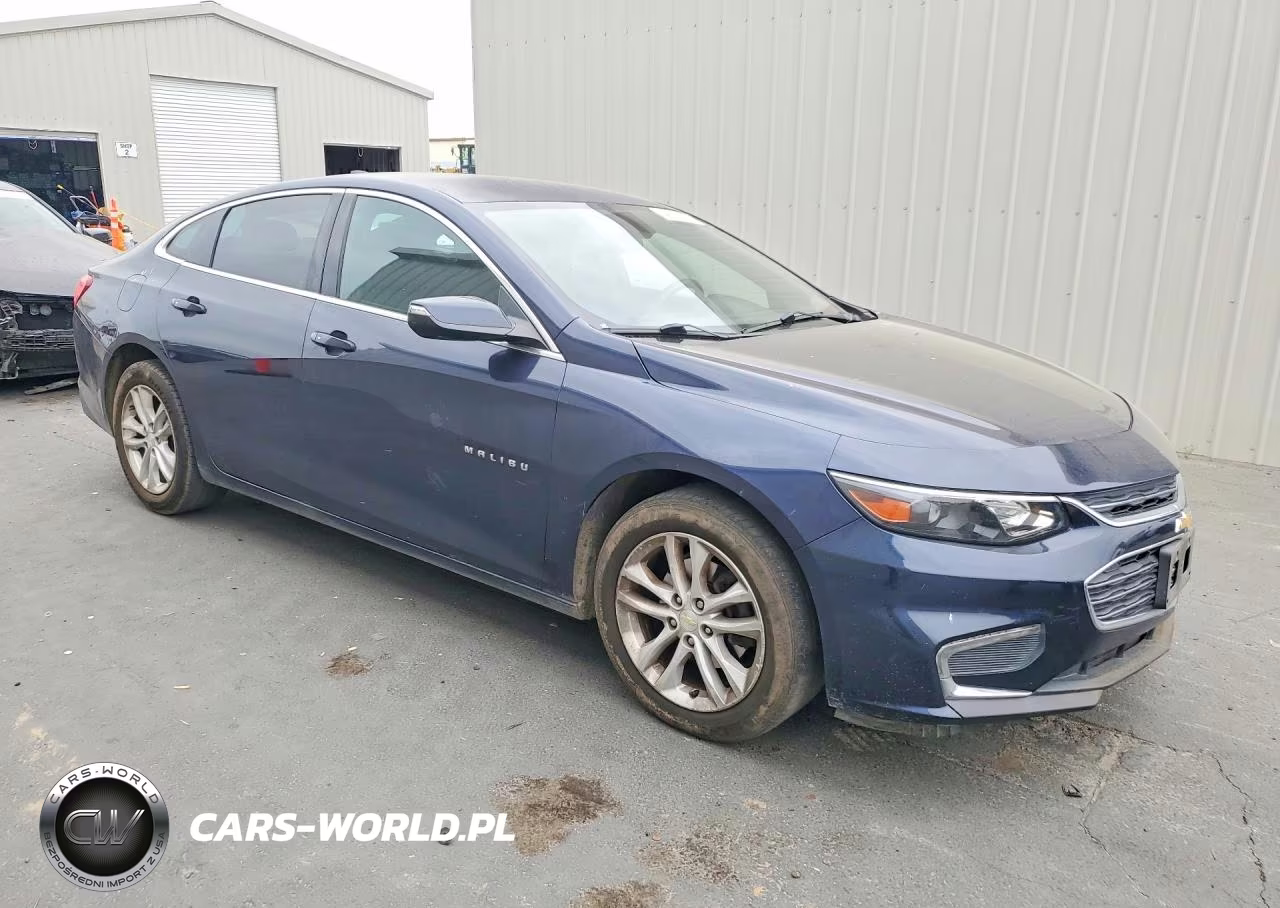2016 Chevrolet Malibu Lt VIN:1G1ZE5ST6GF268158 - 4