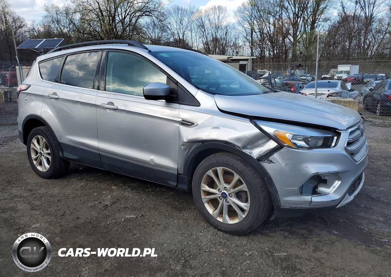 2018 Ford Escape Se VIN:1FMCU0GD4JUC37073 - 4