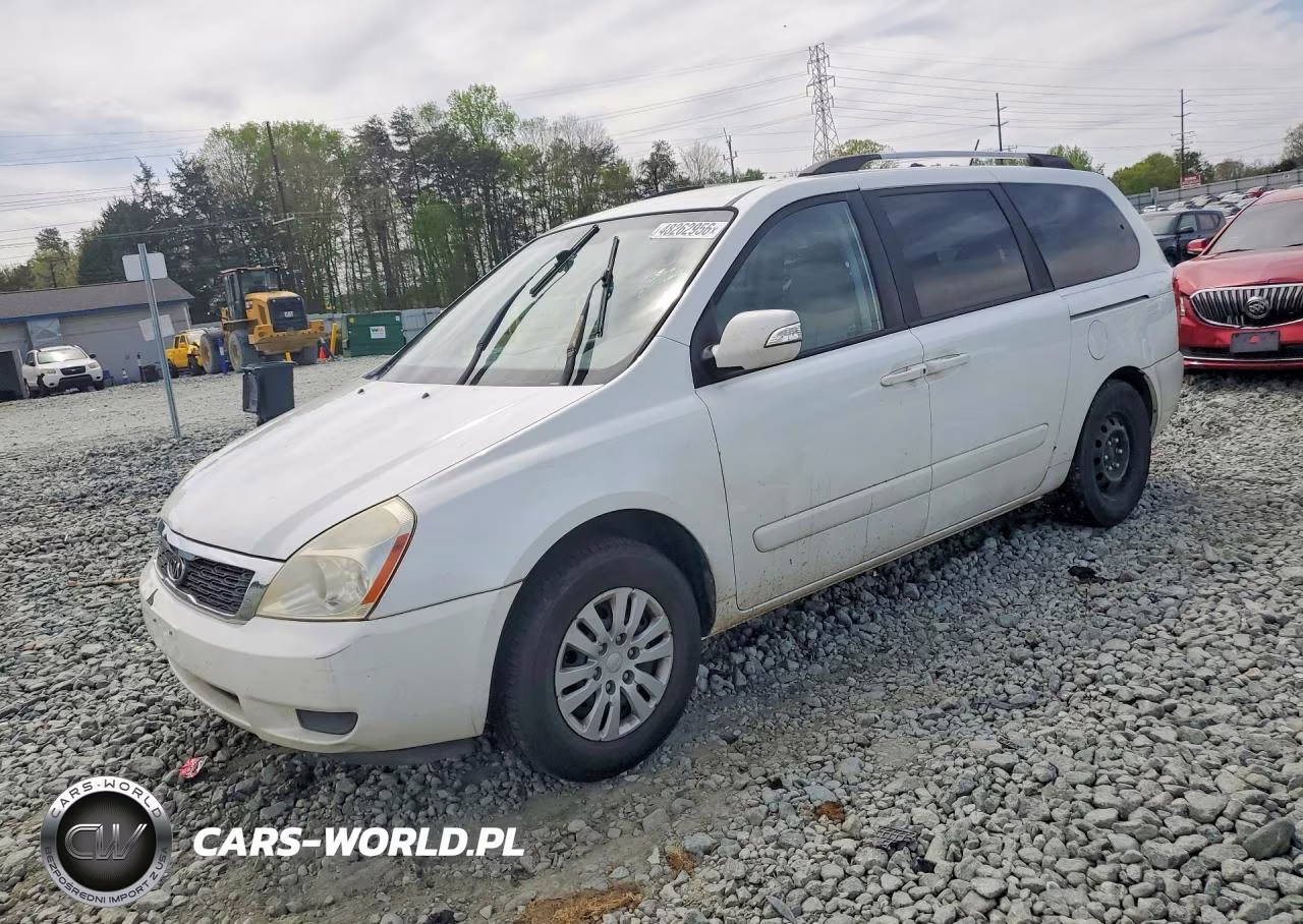 2011 Kia Sedona Lx
