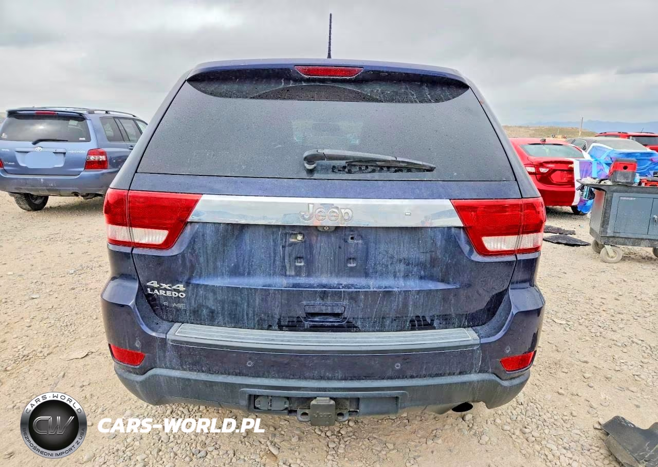 2013 Jeep Grand Cherokee Laredo VIN:1C4RJFAG2DC636085 - 6