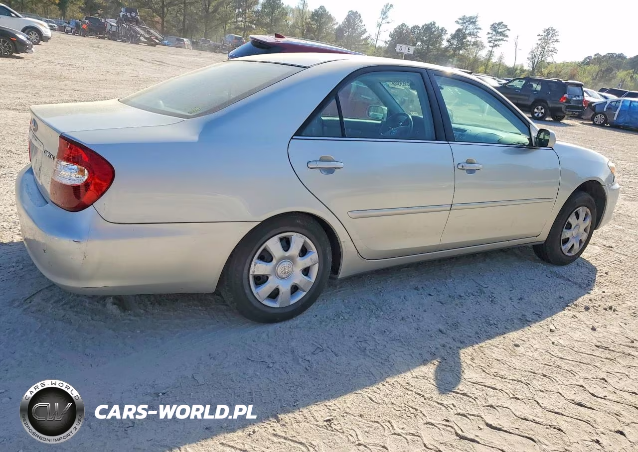2003 Toyota Camry Le VIN:4T1BE32K53U139334 - 3