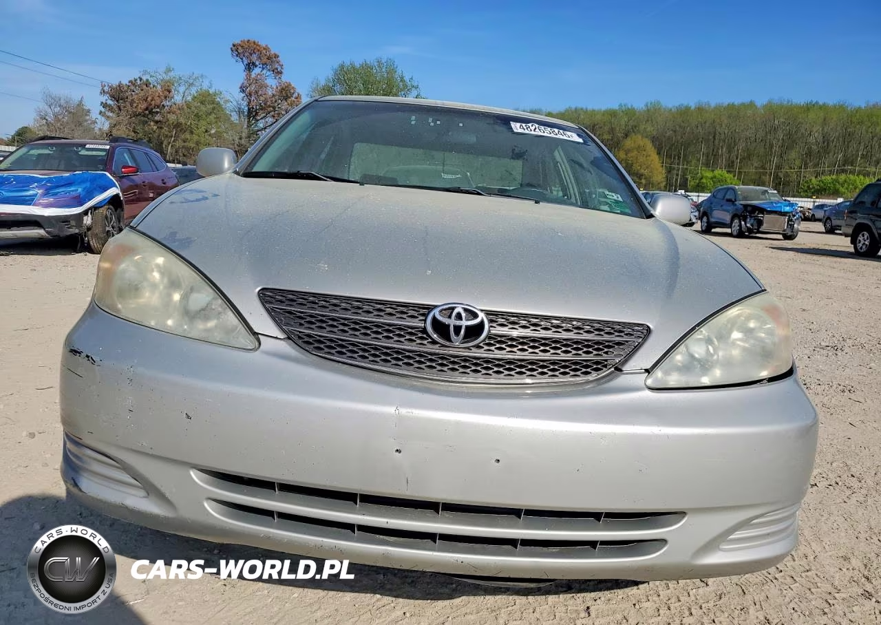 2003 Toyota Camry Le VIN:4T1BE32K53U139334 - 5