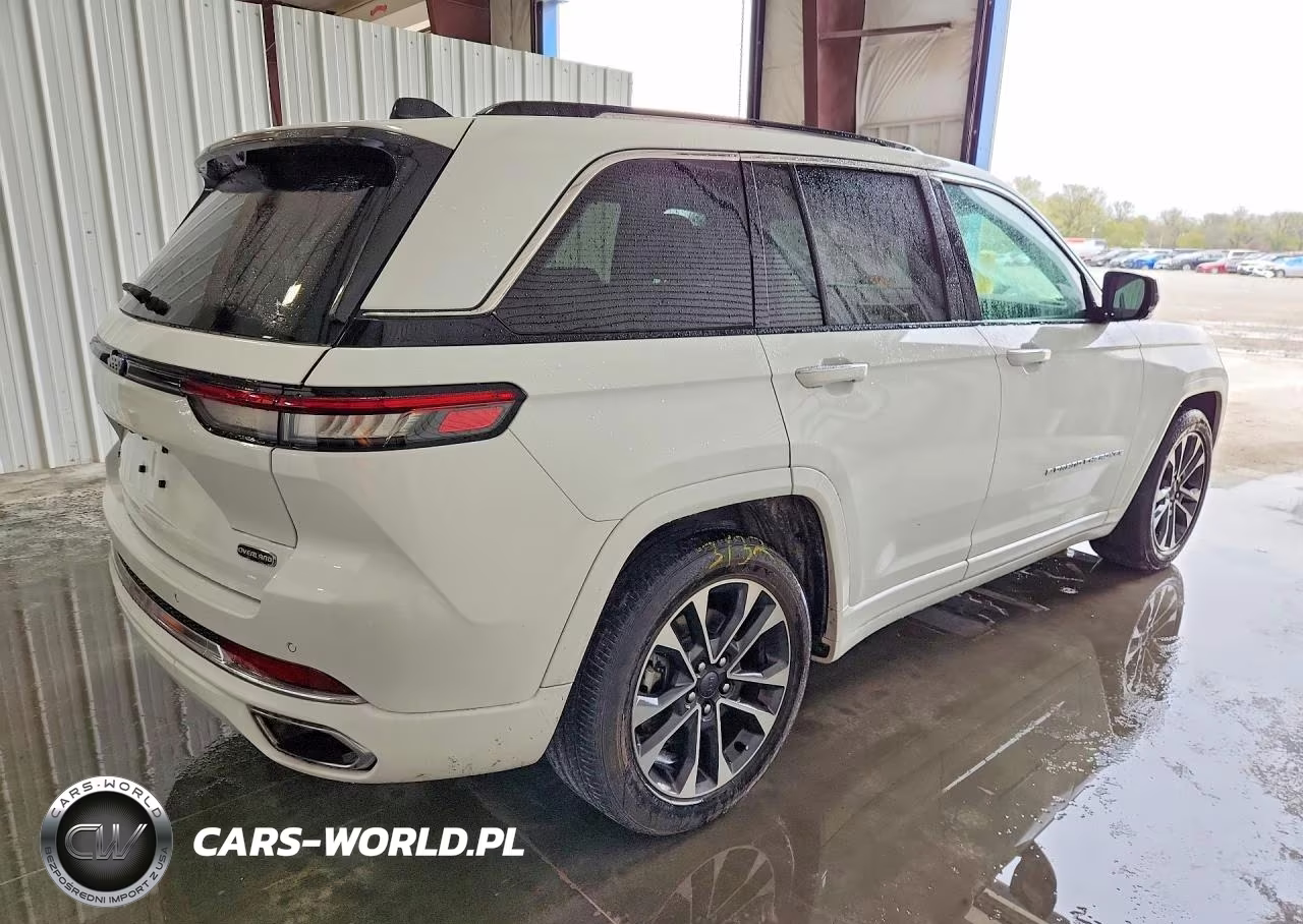 2023 Jeep Grand Cherokee Overland 4Xe VIN:1C4RJYD61P8788851 - 3