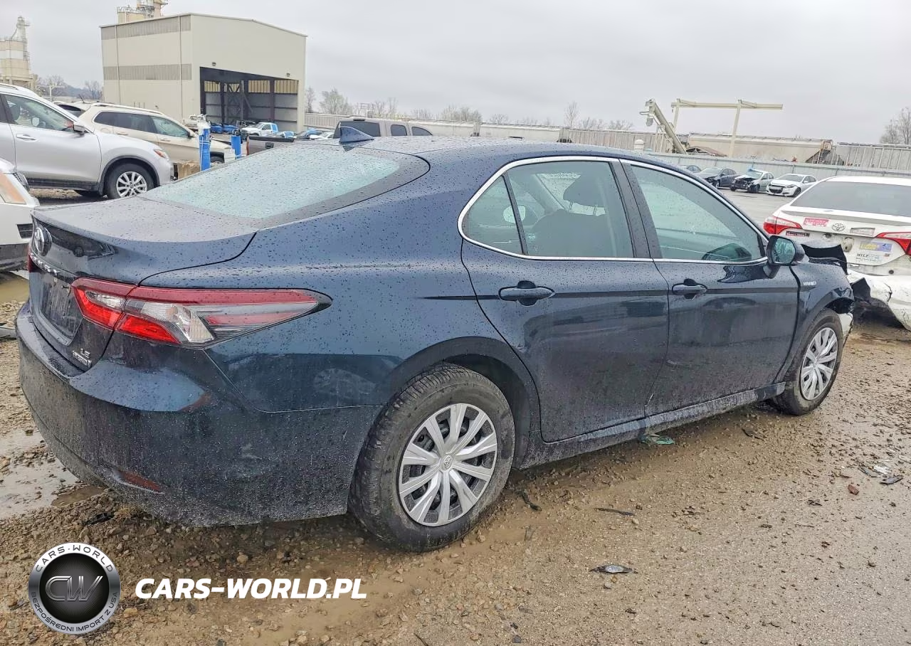 2021 Toyota Camry Hybrid Le VIN:4T1C31AK5MU559709 - 3
