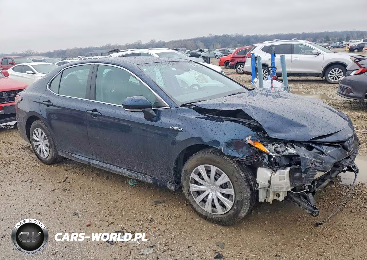 2021 Toyota Camry Hybrid Le VIN:4T1C31AK5MU559709 - 4