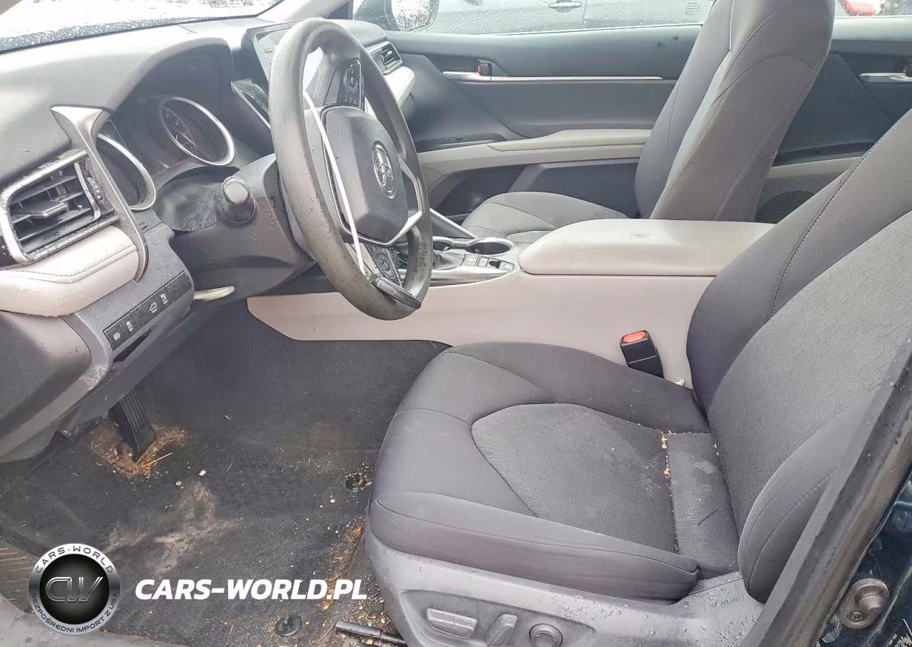 2021 Toyota Camry Hybrid Le VIN:4T1C31AK5MU559709 - 7