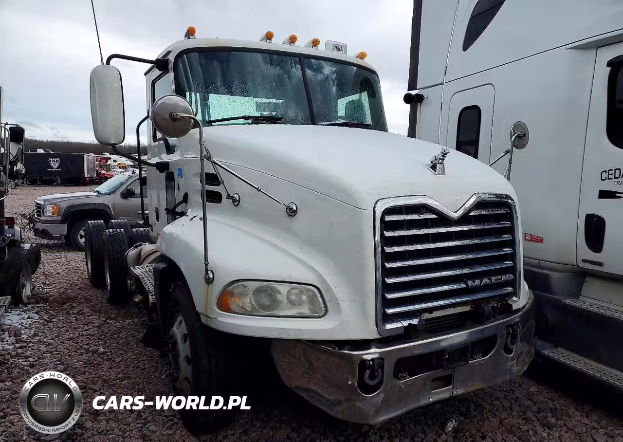 2016 Mack 600 Cxu600