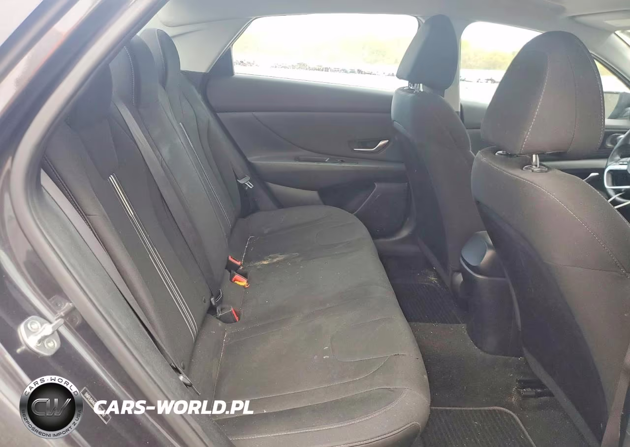 2024 Hyundai Elantra Sel VIN:5NPLS4AG2NH066747 - 10