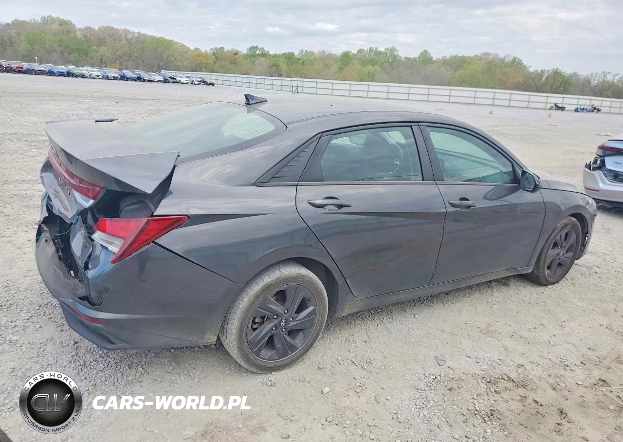 2024 Hyundai Elantra Sel VIN:5NPLS4AG2NH066747 - 3