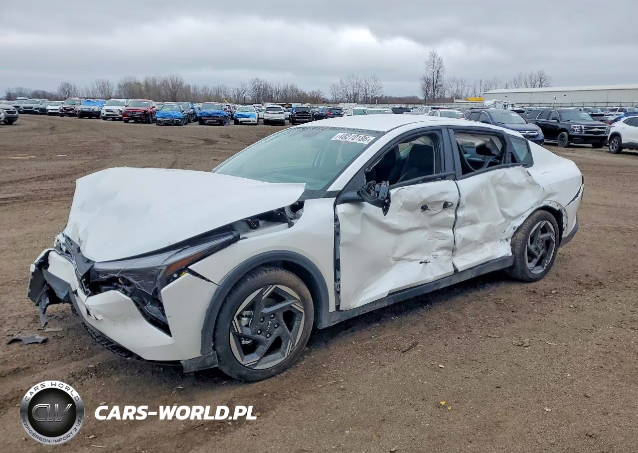 2026 Kia K4 Ex – zdjęcie 1 z 12