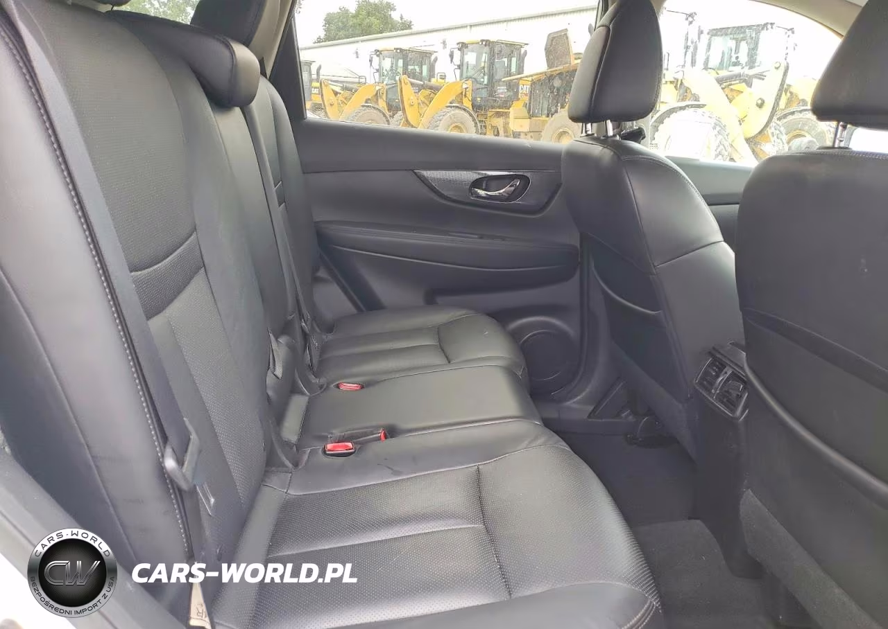 2015 Nissan Rogue S VIN:5N1AT2MV2FC841463 - 11