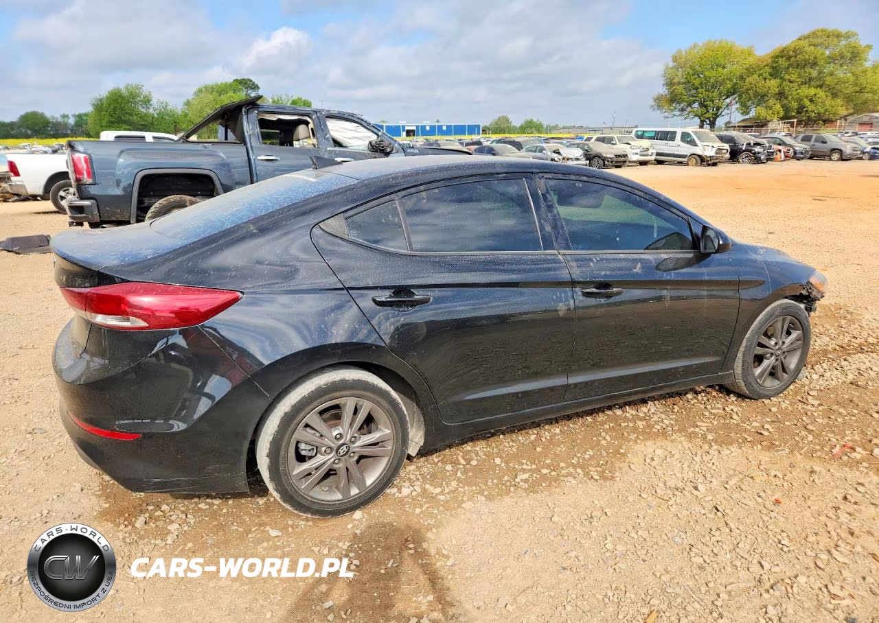 2018 Hyundai Elantra Sel VIN:5NPD84LF0JH321316 - 3