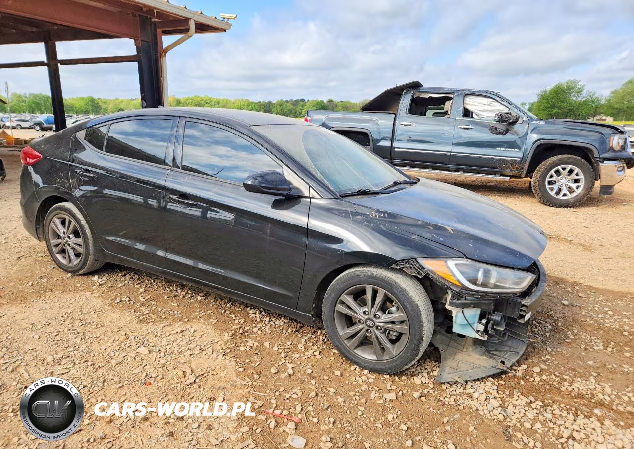 2018 Hyundai Elantra Sel VIN:5NPD84LF0JH321316 - 4