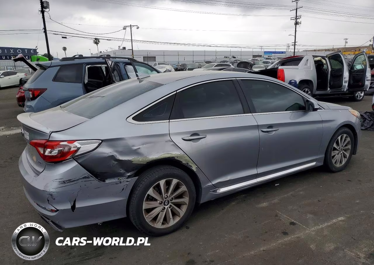 2015 Hyundai Sonata Sport VIN:5NPE34AF5FH055501 - 3