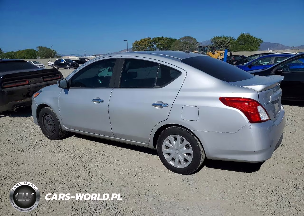 2017 Nissan Versa S VIN:3N1CN7AP2HK424290 - 2